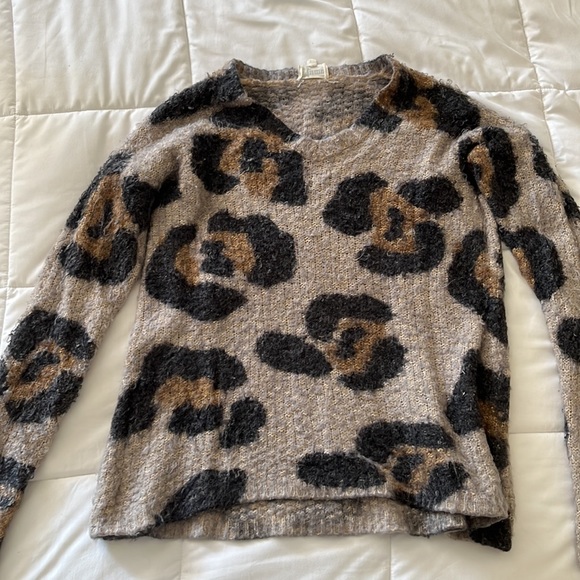 Show Me Your Mumu Cheetah Print Sweater - Picture 3 of 3